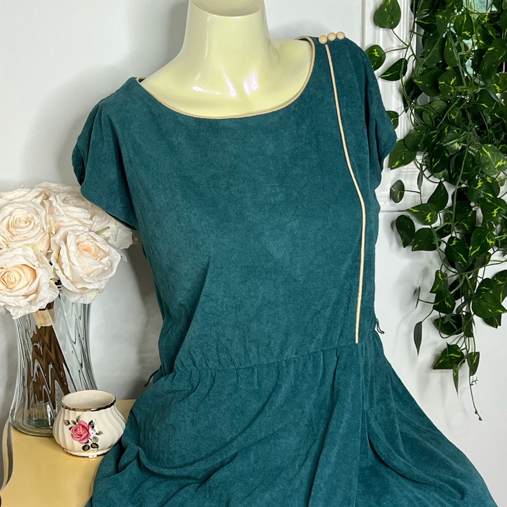 Elegant Vintage Teal Dress